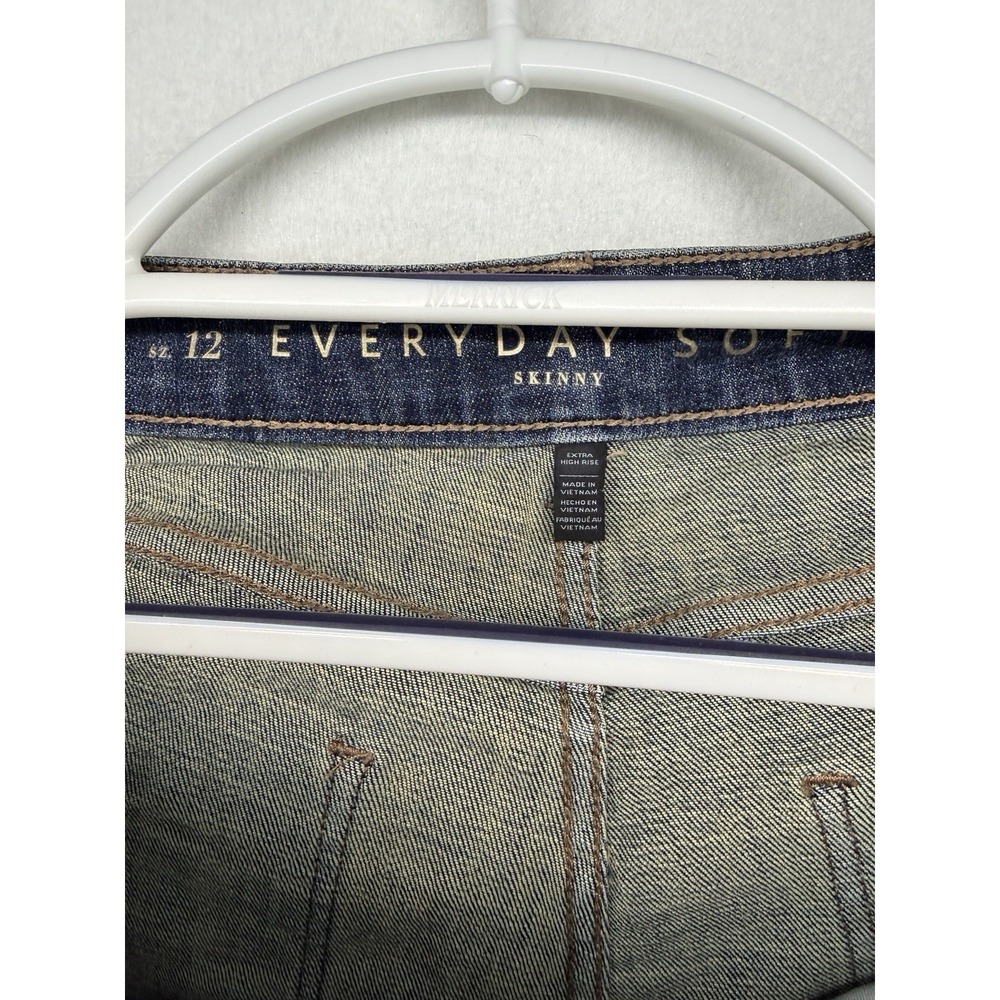 NWOT WHBM Everyday Soft Skinny Dark Wash Jeans Size 12 - Picture 2 of 6